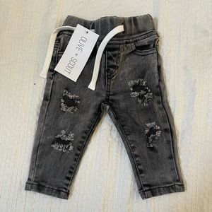 NWT Olive and Scout Ashton ripped skinny jeans